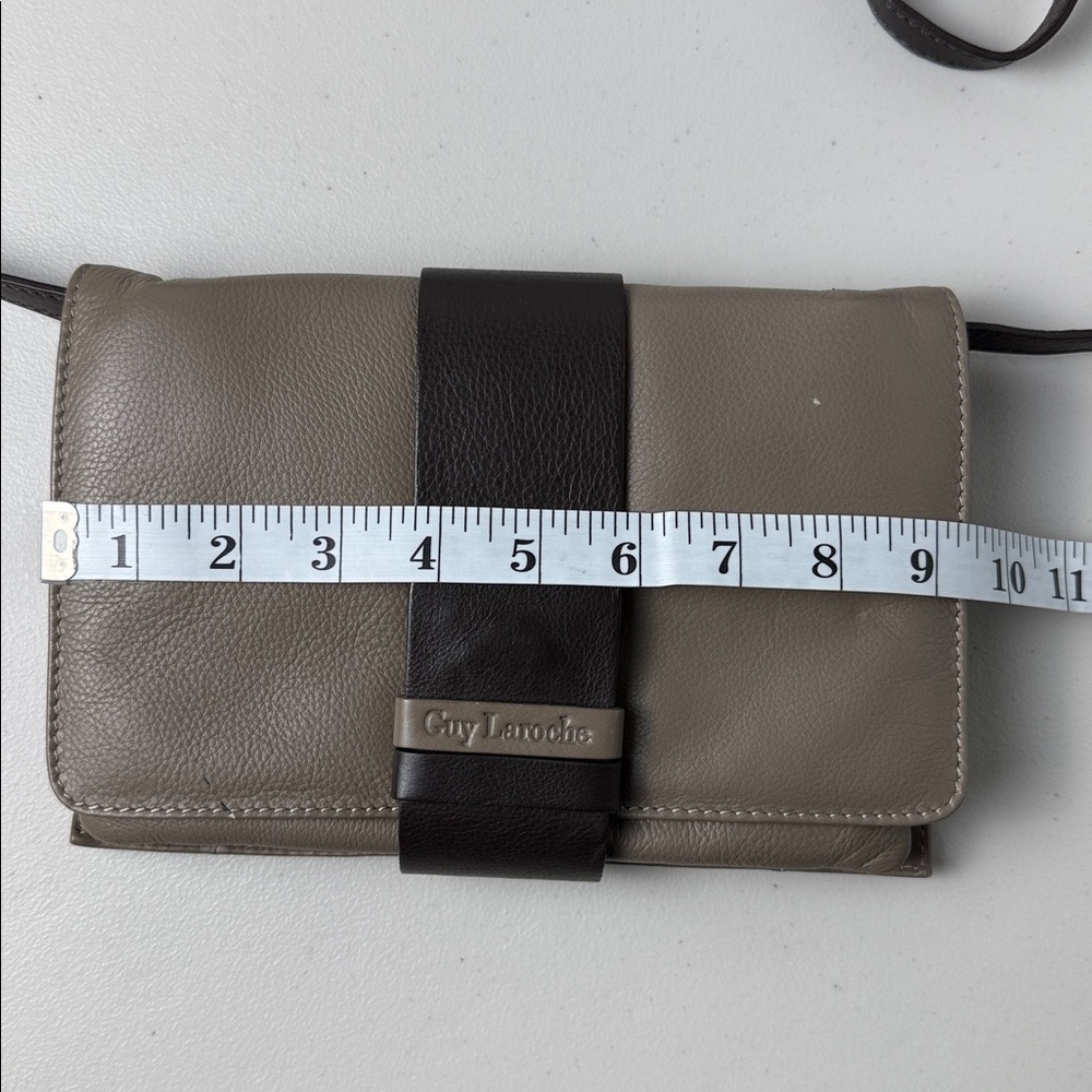 Guy Laroche Designer Leather Crossbody Bag Beige‑Grey and Dark Brown - Picture 15 of 16